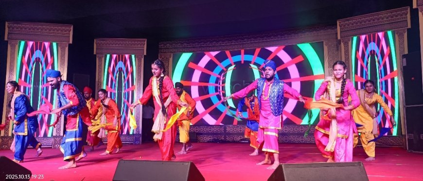 बाराबंकी: म्यूजिक फायर ग्रुप की भव्य नृत्य प्रस्तुतियों ने देवा महोत्सव को बनाया यादगार