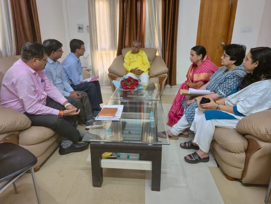 गांव-गांव स्वच्छता, पारदर्शिता और विकास का संकल्प: मंत्री ओम प्रकाश राजभर ने की विभागीय समीक्षा