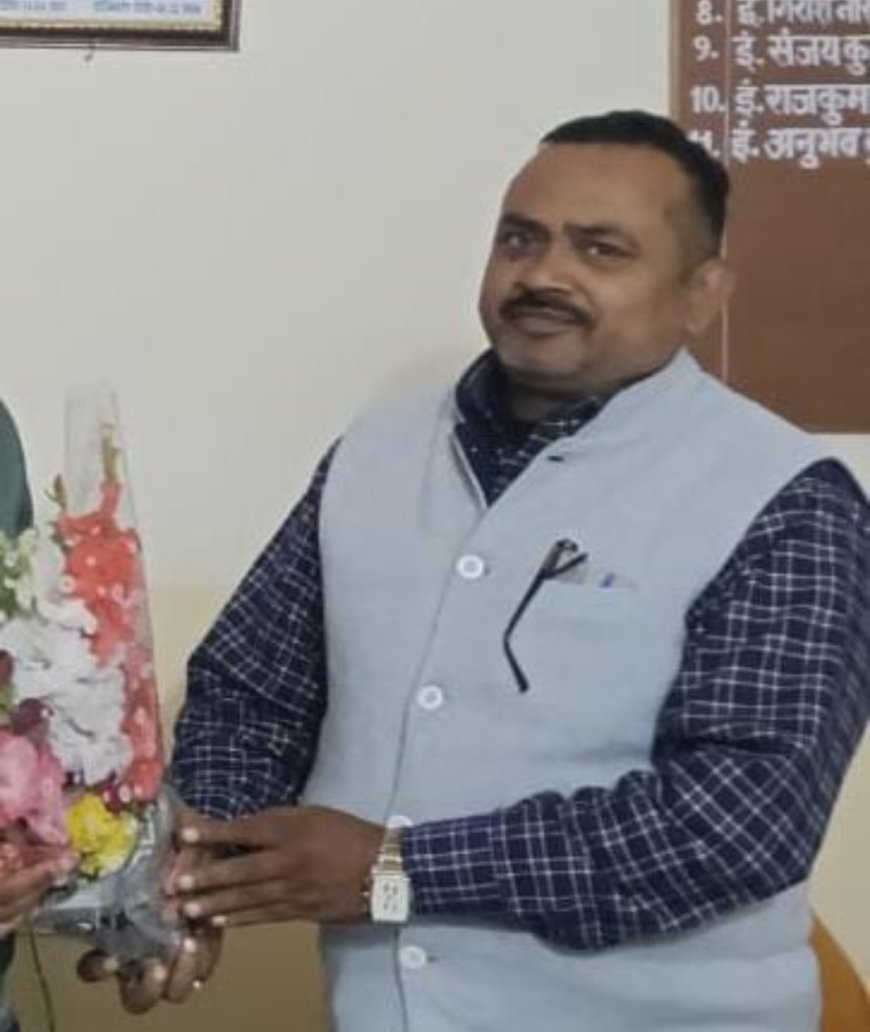 आठ पोल कांड में जांच ठप: क्या बालमुकुंद गुप्ता पर अफसरों की मेहरबानी ?