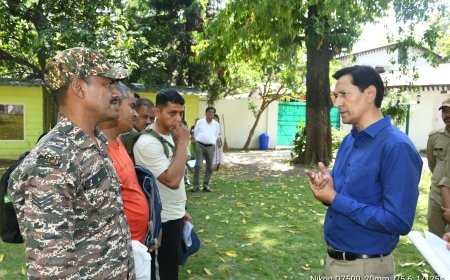 हल्द्वानी जनसुनवाई में आयुक्त दीपक रावत ने सुनी समस्याएं, कई मामलों का मौके पर निस्तारण