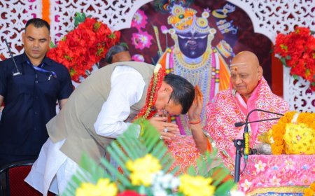 भागवत कथा में शामिल हुए सीएम धामी