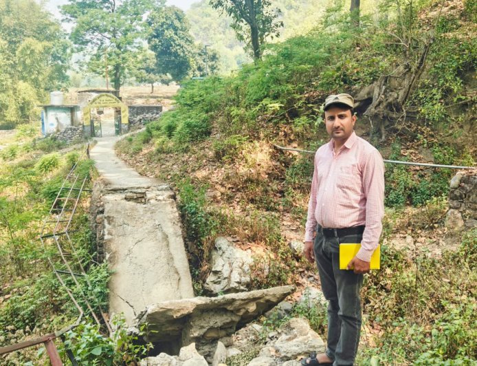 क्षतिग्रस्त डाट पुलिया के पुनर्निर्माण को डीएम की मंजूरी