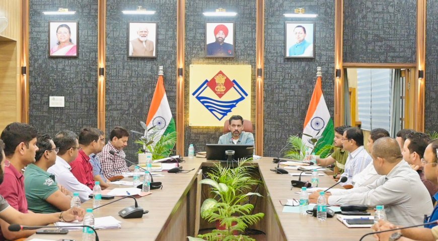 मानसून से पहले 7 जून तक पूरे हों सभी प्राथमिकता वाले कार्य, लापरवाही पर होगी कार्रवाई: डीएम