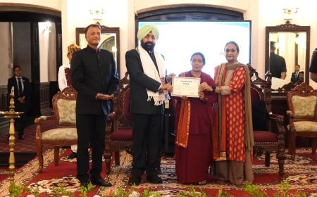 राज्यपाल ने सराही महिला समूहों की उद्यमशीलता