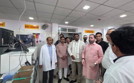 बलरामपुर: प्रभारी मंत्री सतीश चंद्र शर्मा का जनपद भ्रमण अस्पताल, आंगनबाड़ी व विद्यालयों का औचक निरीक्षण