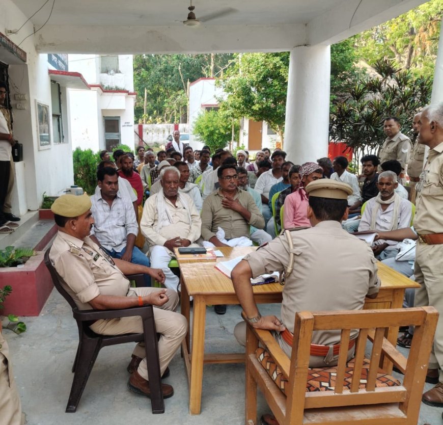 बलरामपुर: मोहर्रम को लेकर जरवा थाना में पीस कमेटी बैठक, शांति बनाए रखने की अपील