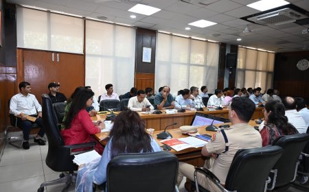 सीएम विंडो की ओवरड्यू शिकायतों को गंभीरता से लेते हुए तीन दिन के अंदर अपलोड करें संबंधित विभाग एटीआर - डीसी नेहा सिंह*   