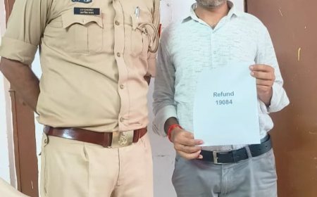 श्रावस्ती : साइबर ठगी के शिकार युवक को श्रावस्ती पुलिस ने वापस कराए रुपए, युवक ने पुलिस को दिया धन्यवाद