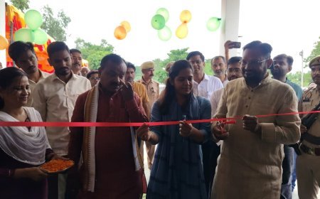 हरिहरपुररानी में स्वयं सहायता समूह मार्ट का जिला पंचायत अध्यक्ष, विधायक व डीएम ने किया शुभारंभ