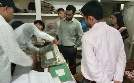 एसडीएम प्रवेश कादियान ने पुरानी तहसील स्थित पटवारखाने का किया औचक निरीक्षण