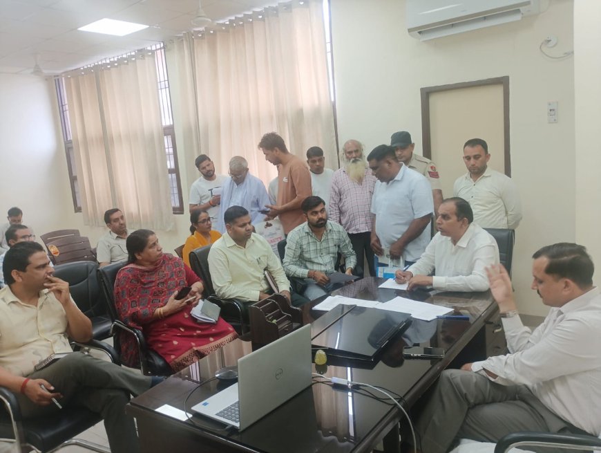 समाधान शिविर में आई शिकायतों की मौके पर जाकर जांच करें अधिकारी, संवेदनशीलता के साथ करें शिकायतों का समाधान — एसडीएम अमित भारद्वाज* 
