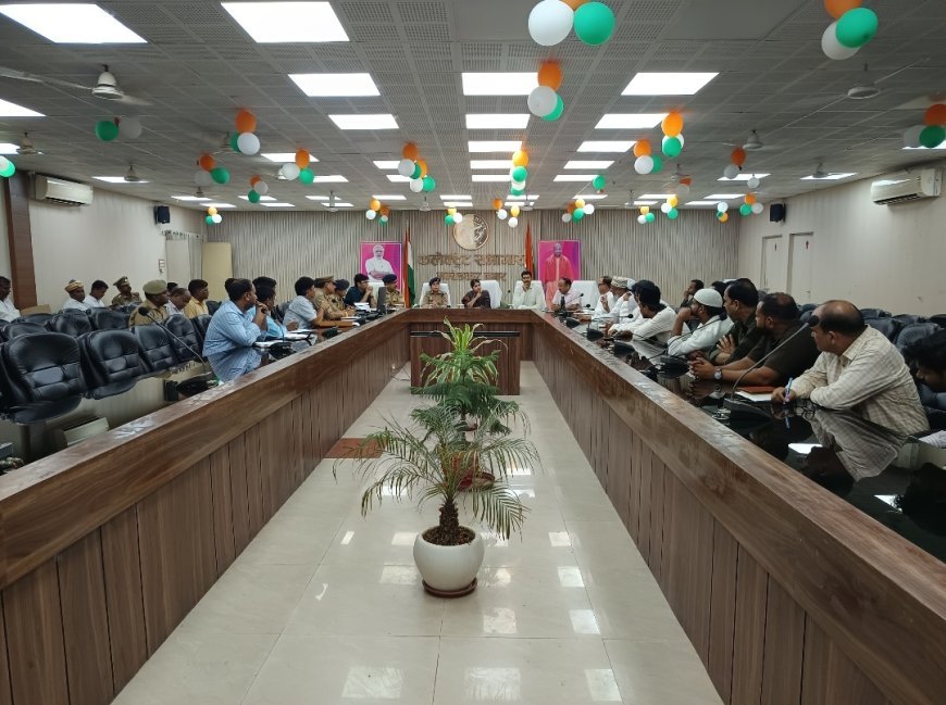 अम्बेडकरनगर: उर्स मेला अशरफपुर किछौछा की तैयारियां तेज, श्रद्धालुओं की सुविधा और सुरक्षा को लेकर डीएम ने दिए सख्त निर्देश