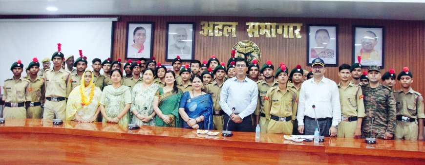 लखीमपुर खीरी : कारगिल शहीदों को श्रद्धांजलि, 12 योद्धा सम्मानित