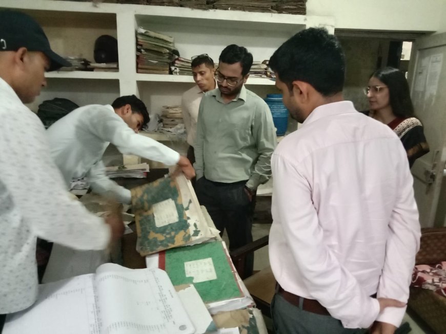 एसडीएम प्रवेश कादियान ने पुरानी तहसील स्थित पटवारखाने का किया औचक निरीक्षण